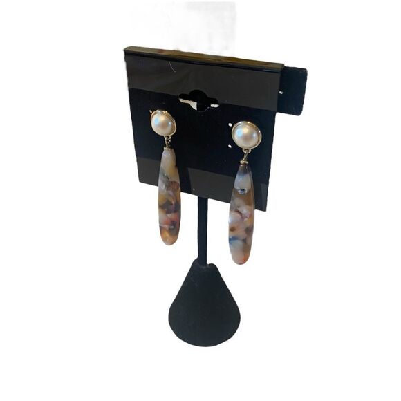 Loft Elegant Multicolor Pearl Drop Earrings - Picture 3 of 6